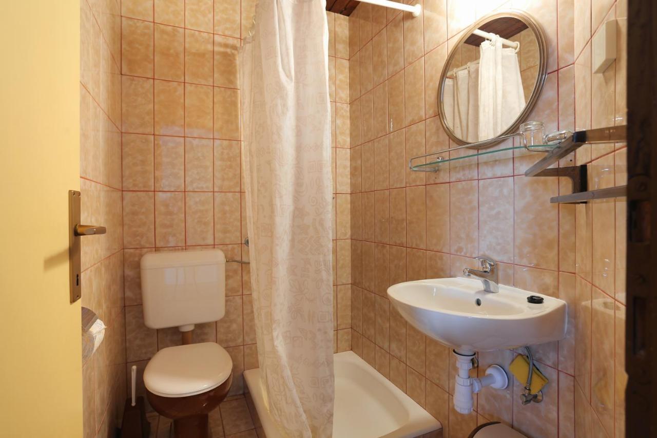 Apartments By The Sea Igrane, Makarska - 6653 Екстериор снимка