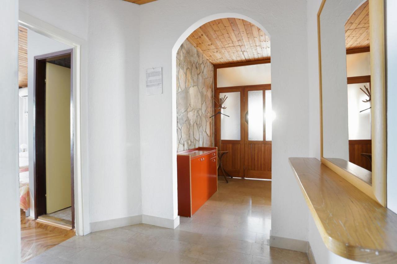Apartments By The Sea Igrane, Makarska - 6653 Екстериор снимка