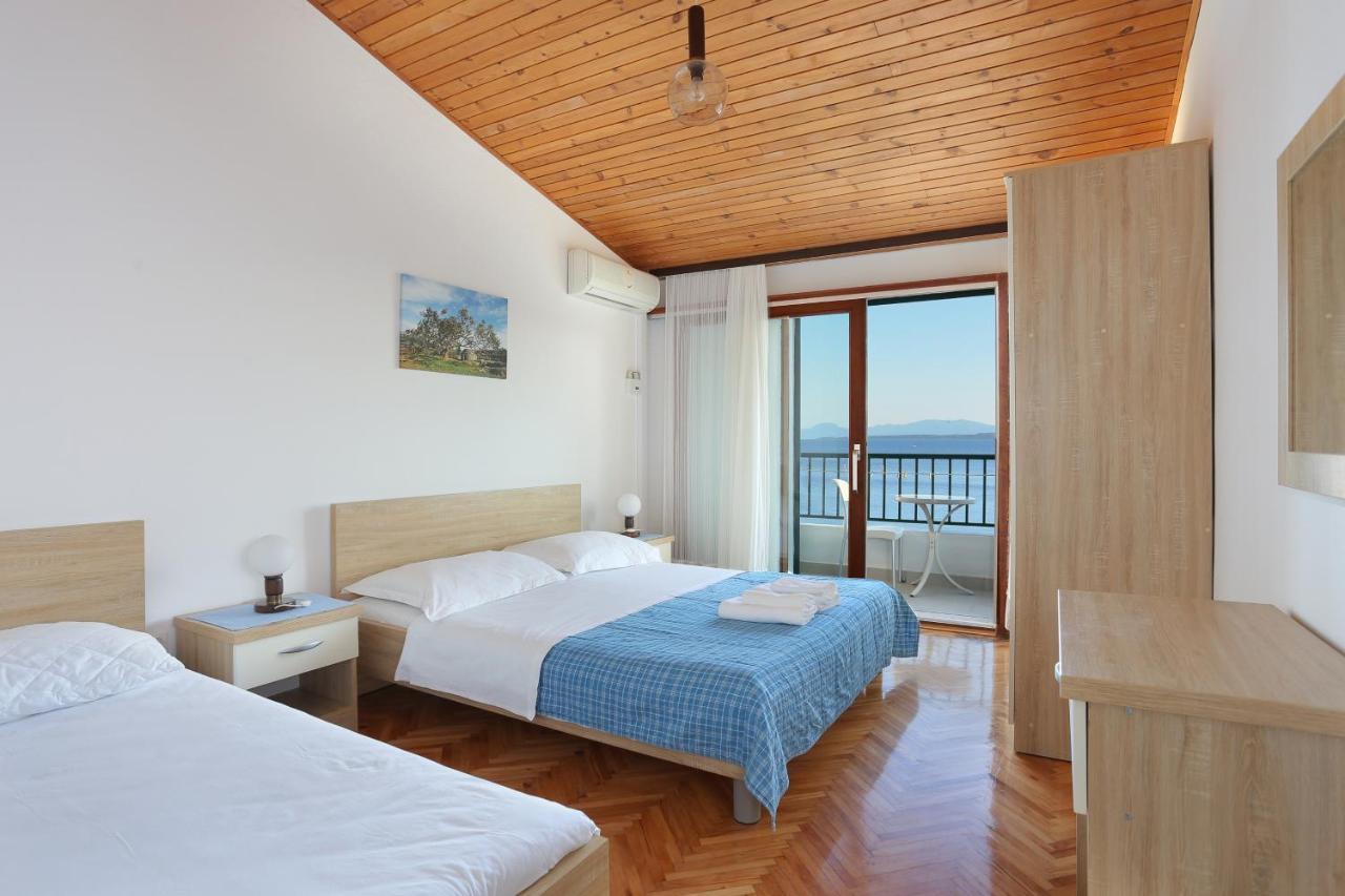 Apartments By The Sea Igrane, Makarska - 6653 Екстериор снимка