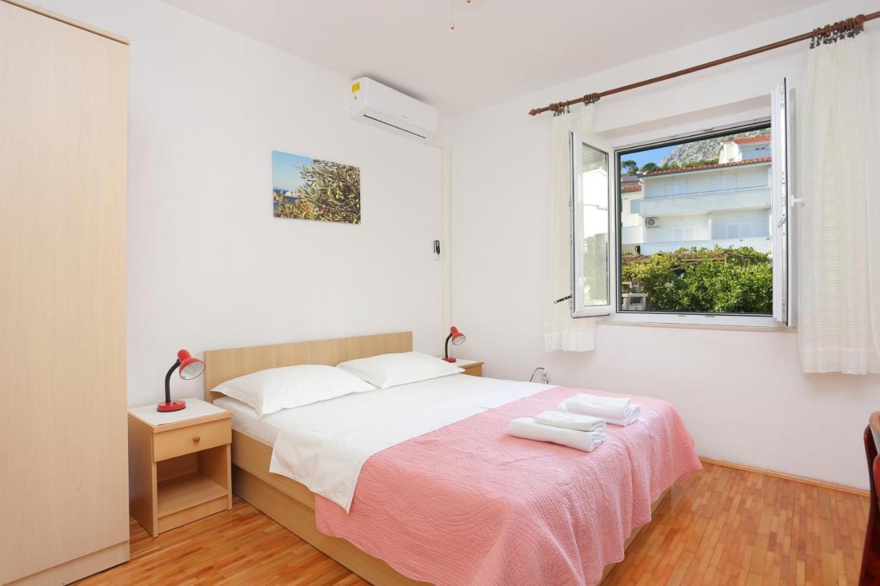 Apartments By The Sea Igrane, Makarska - 6653 Екстериор снимка
