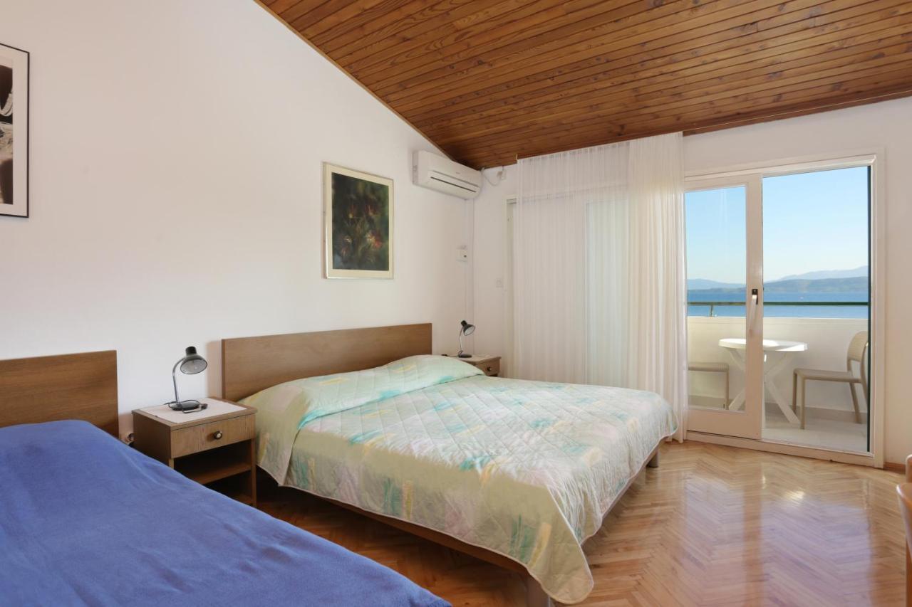 Apartments By The Sea Igrane, Makarska - 6653 Екстериор снимка
