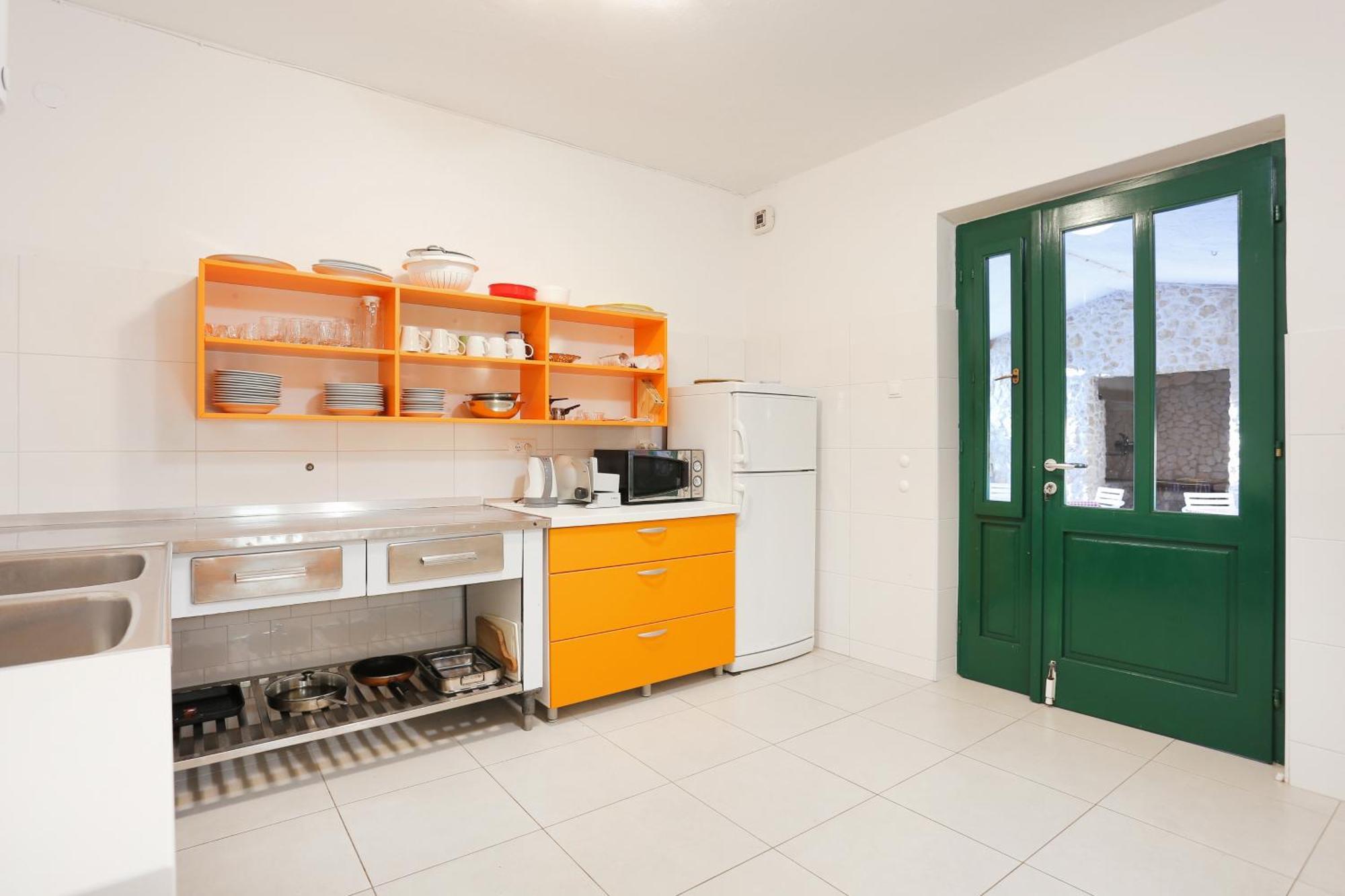 Apartments By The Sea Igrane, Makarska - 6653 Стая снимка